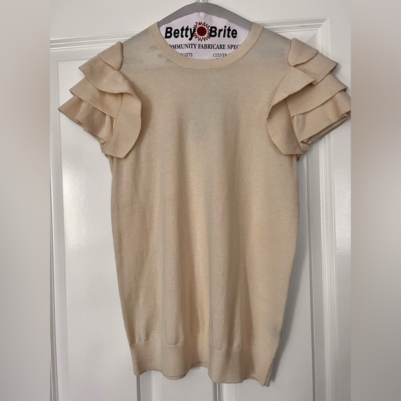 Neiman Marcus Cashmere Collection, flutter sleeve sweater - Picture 2 of 6